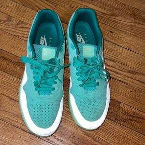 Men’s Nike Air Max 1